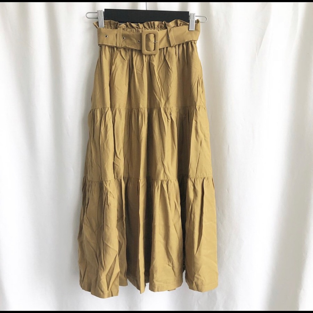No tag belted tiered maxi skirt